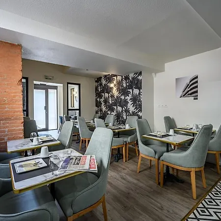 Urban Style Saint Claire