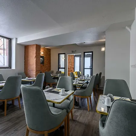 Urban Style Saint Claire Hotel 3*