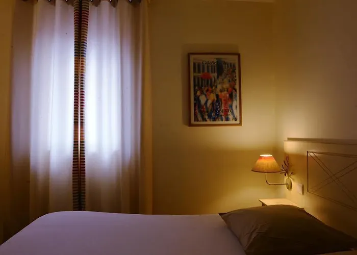 Urban Style Saint Claire Hotel 3*