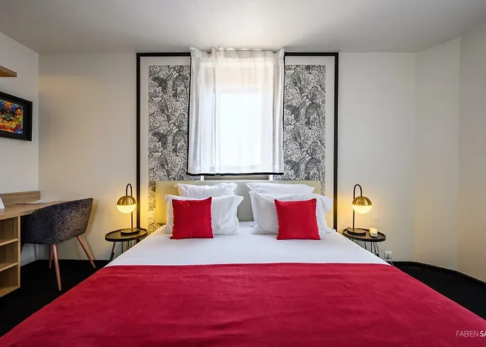 Urban Style Saint Claire Hotel 3*