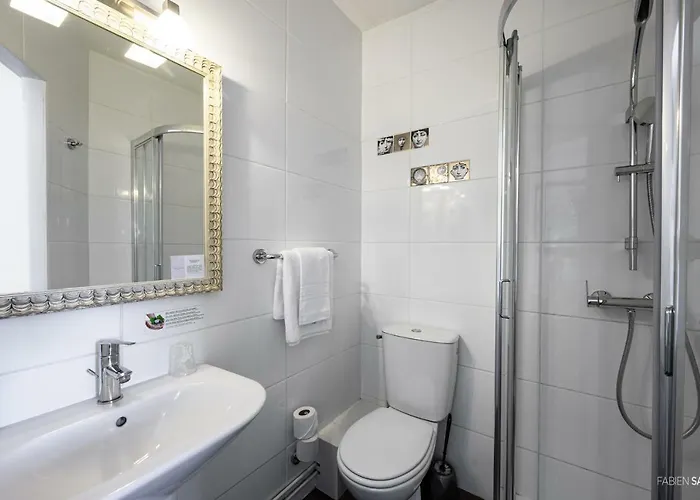 Urban Style Saint Claire 3*