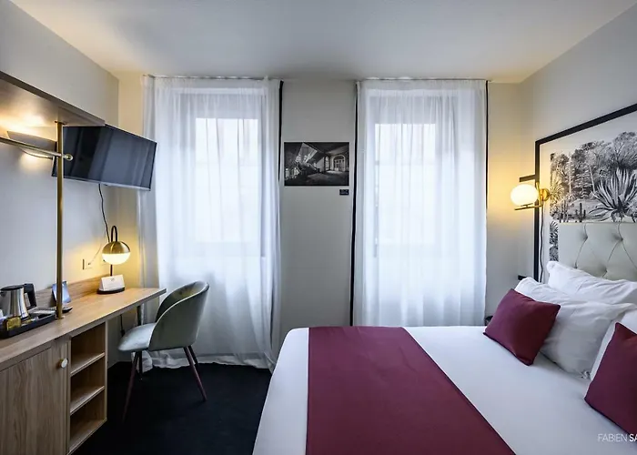 Urban Style Saint Claire Hotel