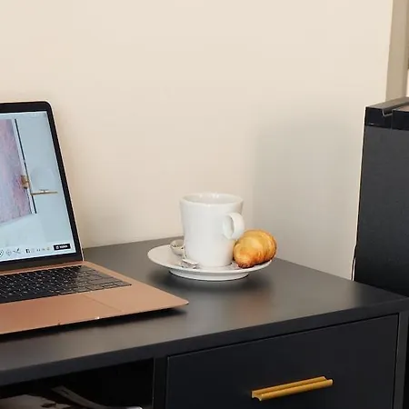 Urban Style Saint Claire מלון 3*