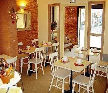 Urban Style Saint Claire