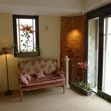 Отель Urban Style Saint Claire 3*