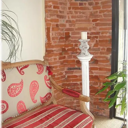 Urban Style Saint Claire Hotell