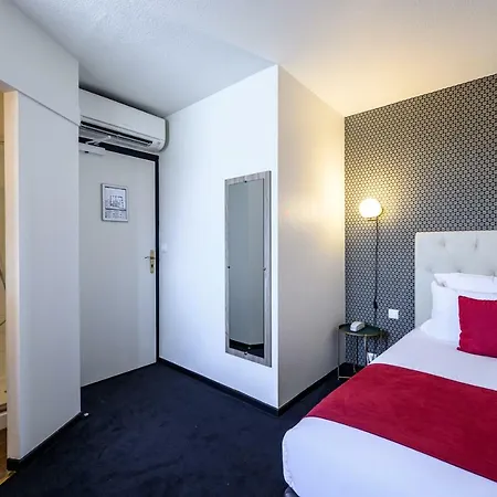 Urban Style Saint Claire 3*