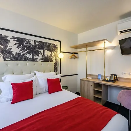 Urban Style Saint Claire Hotel