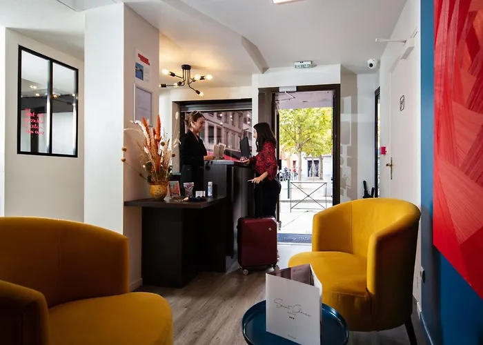 Urban Style Saint Claire Hotel