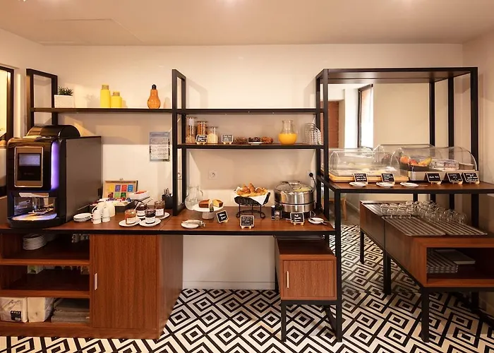 Urban Style Saint Claire 3*