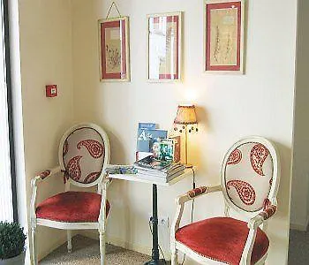 Urban Style Saint Claire 3*