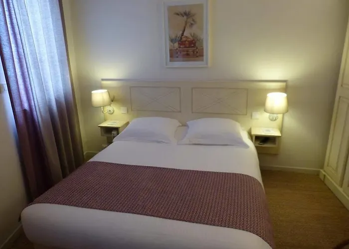 Urban Style Saint Claire 3*