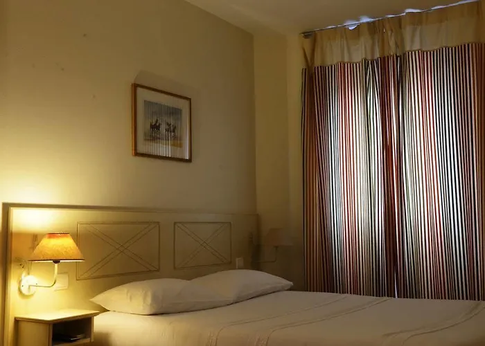 Urban Style Saint Claire 3*