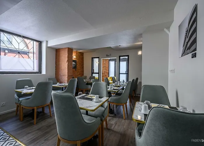 Urban Style Saint Claire Hotel 3*