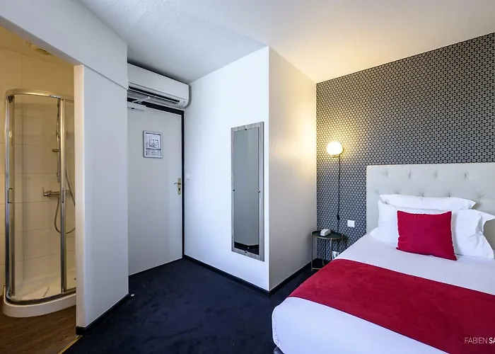 Urban Style Saint Claire 3*