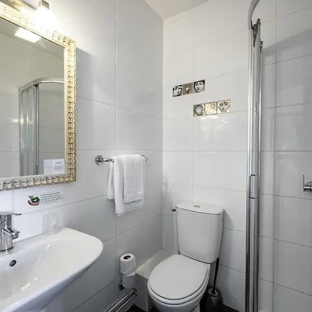 Urban Style Saint Claire 3*