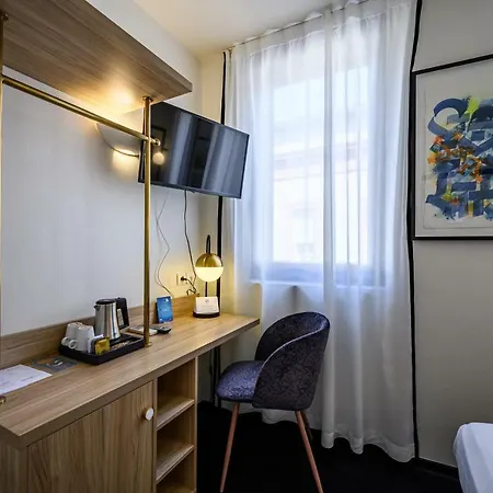 Urban Style Saint Claire 3*