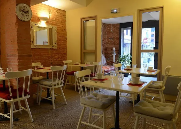 Отель Urban Style Saint Claire 3*