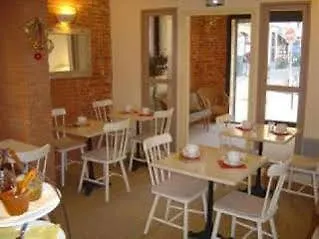 Urban Style Saint Claire Отель